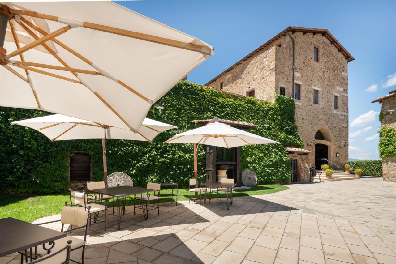 Castello Banfi - Il Borgo - Relais Et Chateaux Poggio alle Mura Exterior photo